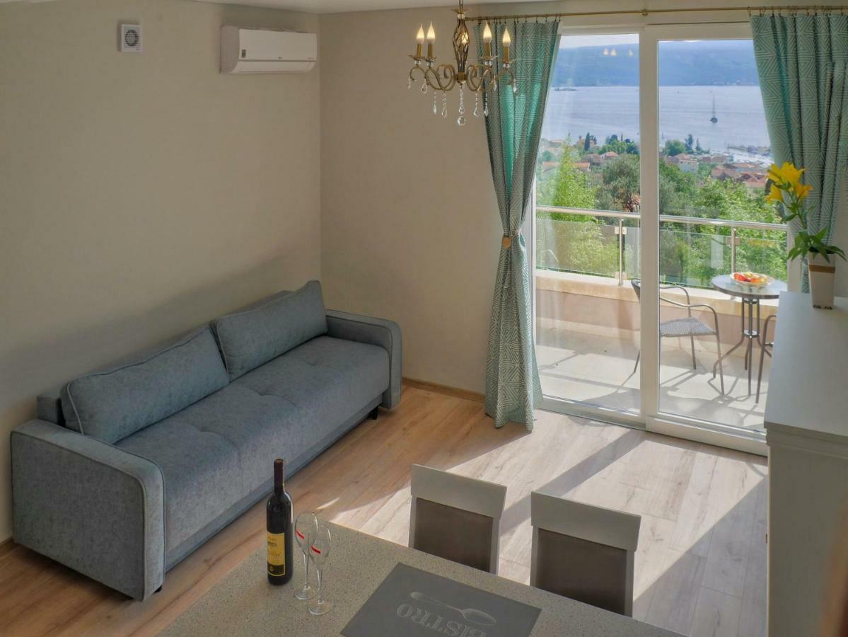 Villa Travertino Tivat Eksteriør billede