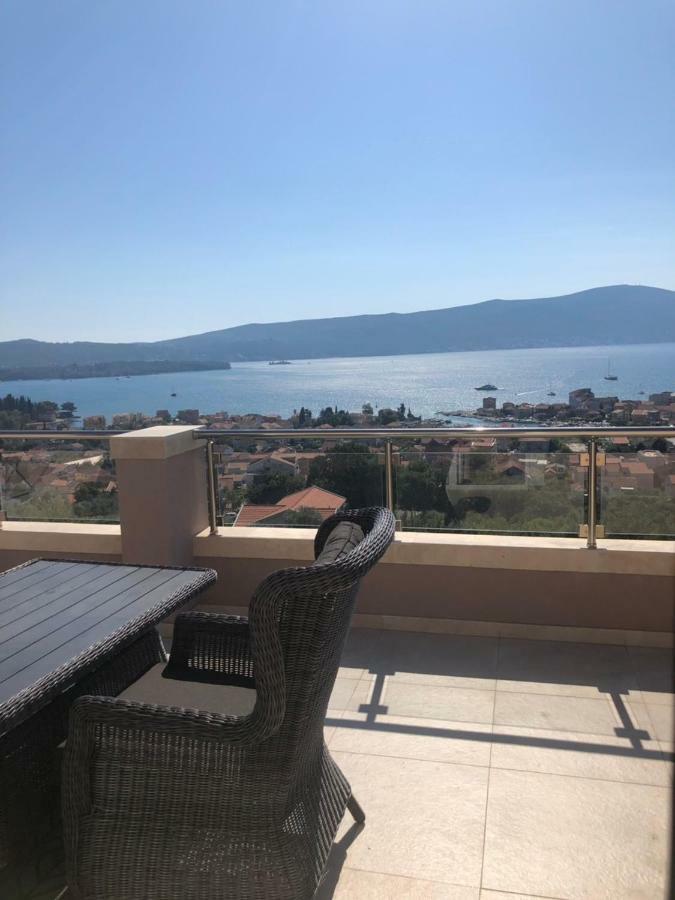 Villa Travertino Tivat Eksteriør billede