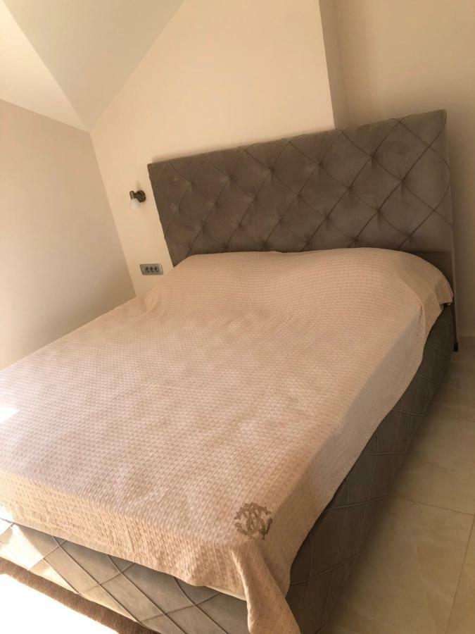 Villa Travertino Tivat Eksteriør billede